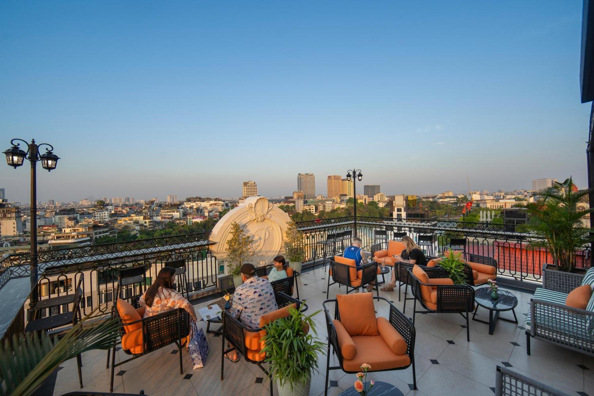 Sunline Central Hotel Ханой Екстериор снимка